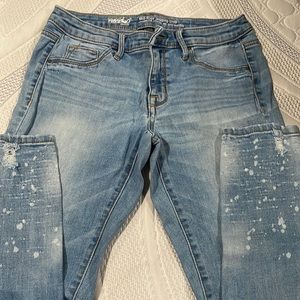 mossimo denim mid rise jegging size 4/27
